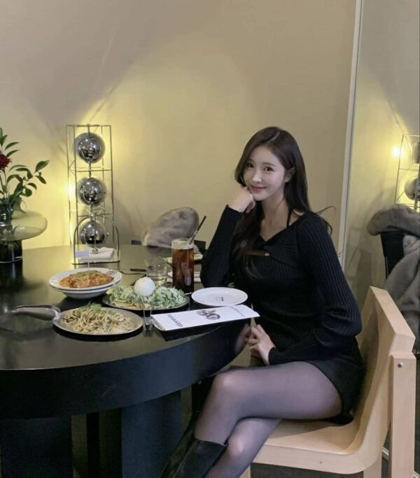 SILK (K-TOWN) - Image 3