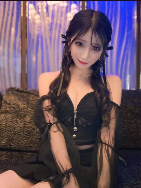 DAHEE_J GIRL (K-TOWN) - Image 3