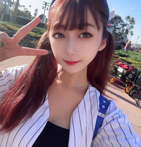 BABY JURI_J GIRL (K-TOWN) - Image 2